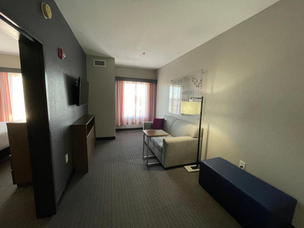 La Quinta Inn & Suites By Wyndham Augusta Fort Eisenhower מראה חיצוני תמונה