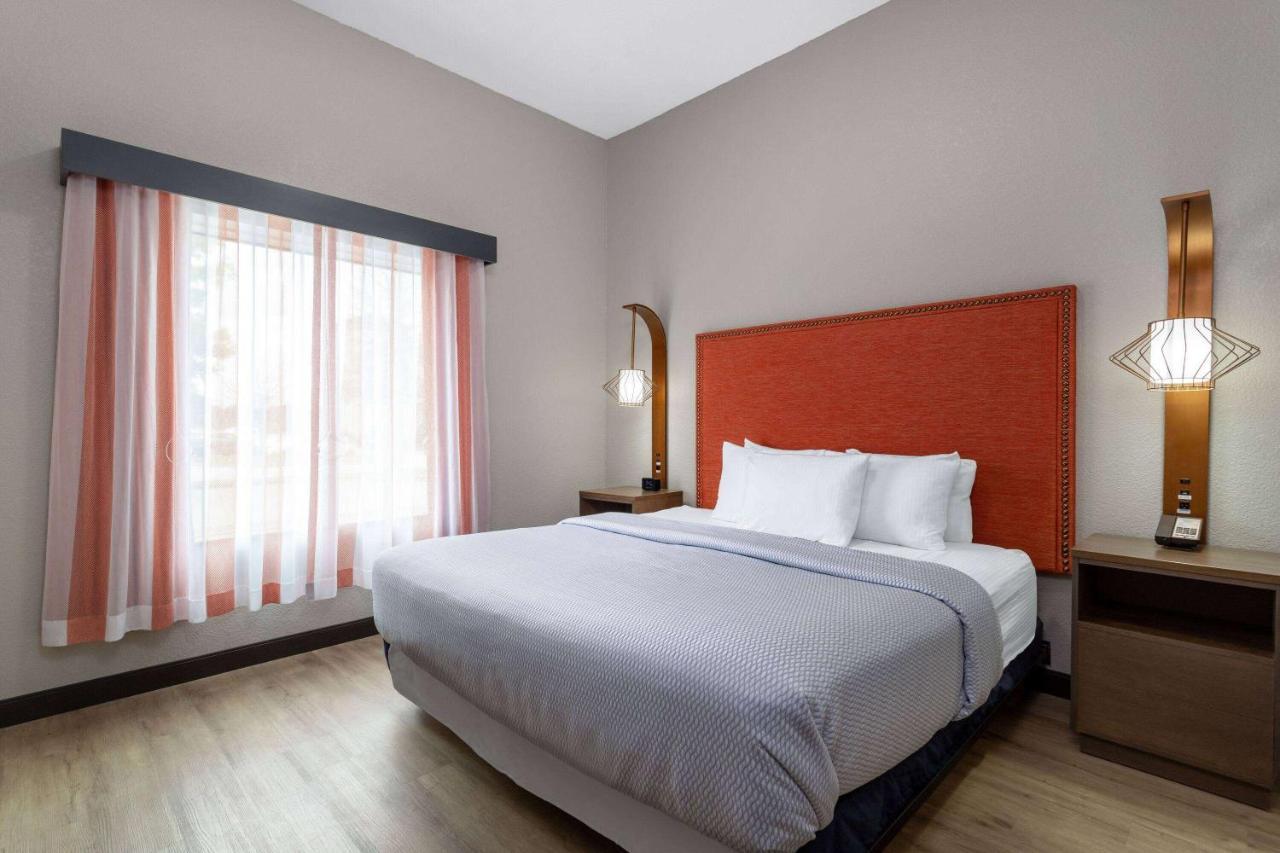 La Quinta Inn & Suites By Wyndham Augusta Fort Eisenhower מראה חיצוני תמונה