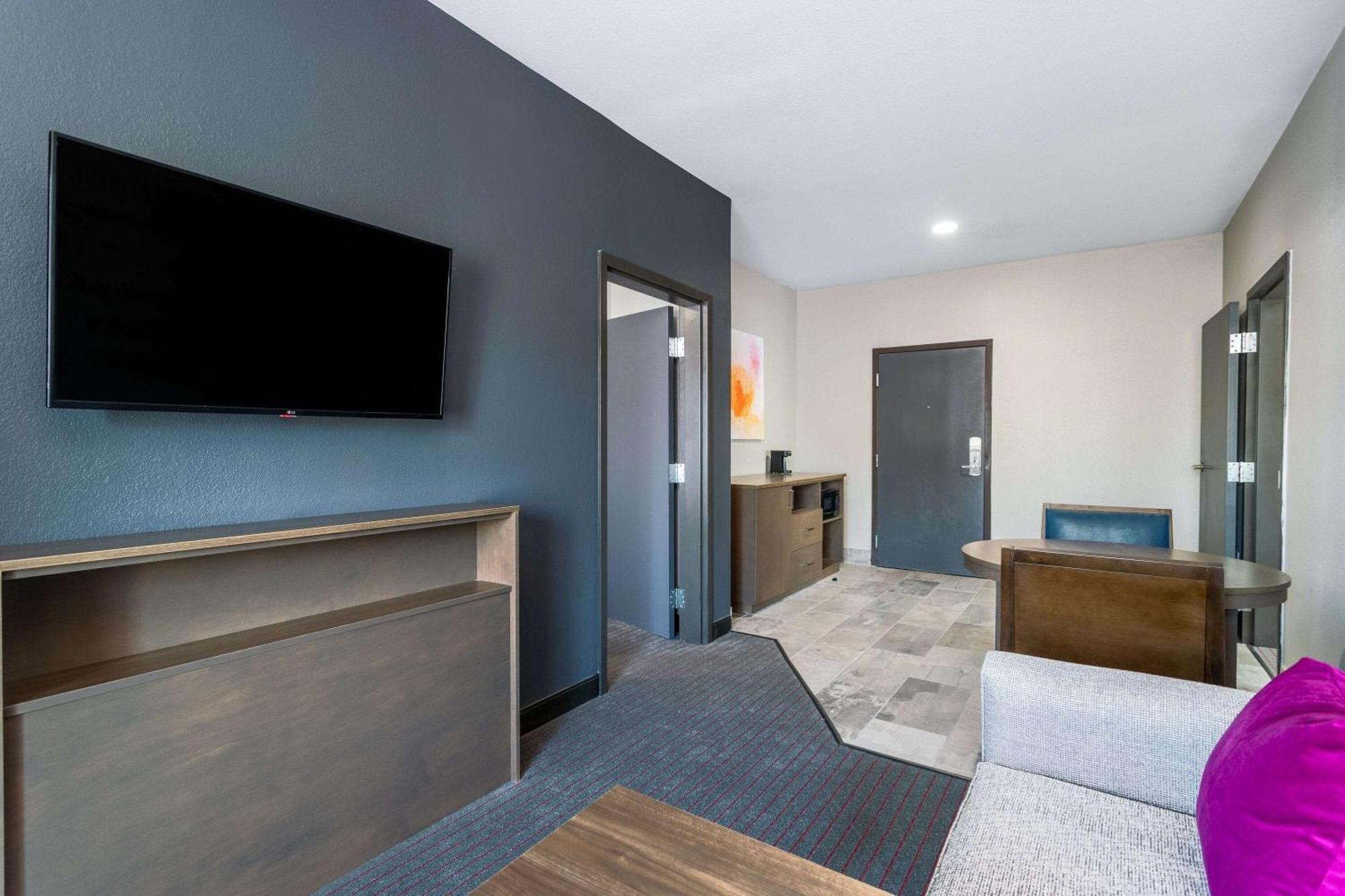 La Quinta Inn & Suites By Wyndham Augusta Fort Eisenhower מראה חיצוני תמונה